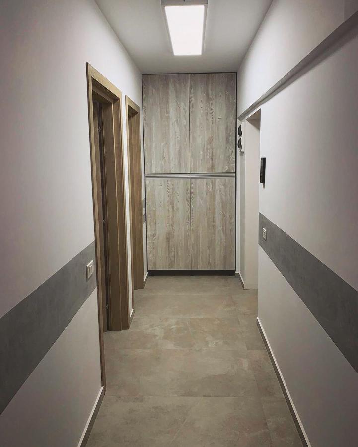 Mega Residance Studios Boekarest Buitenkant foto